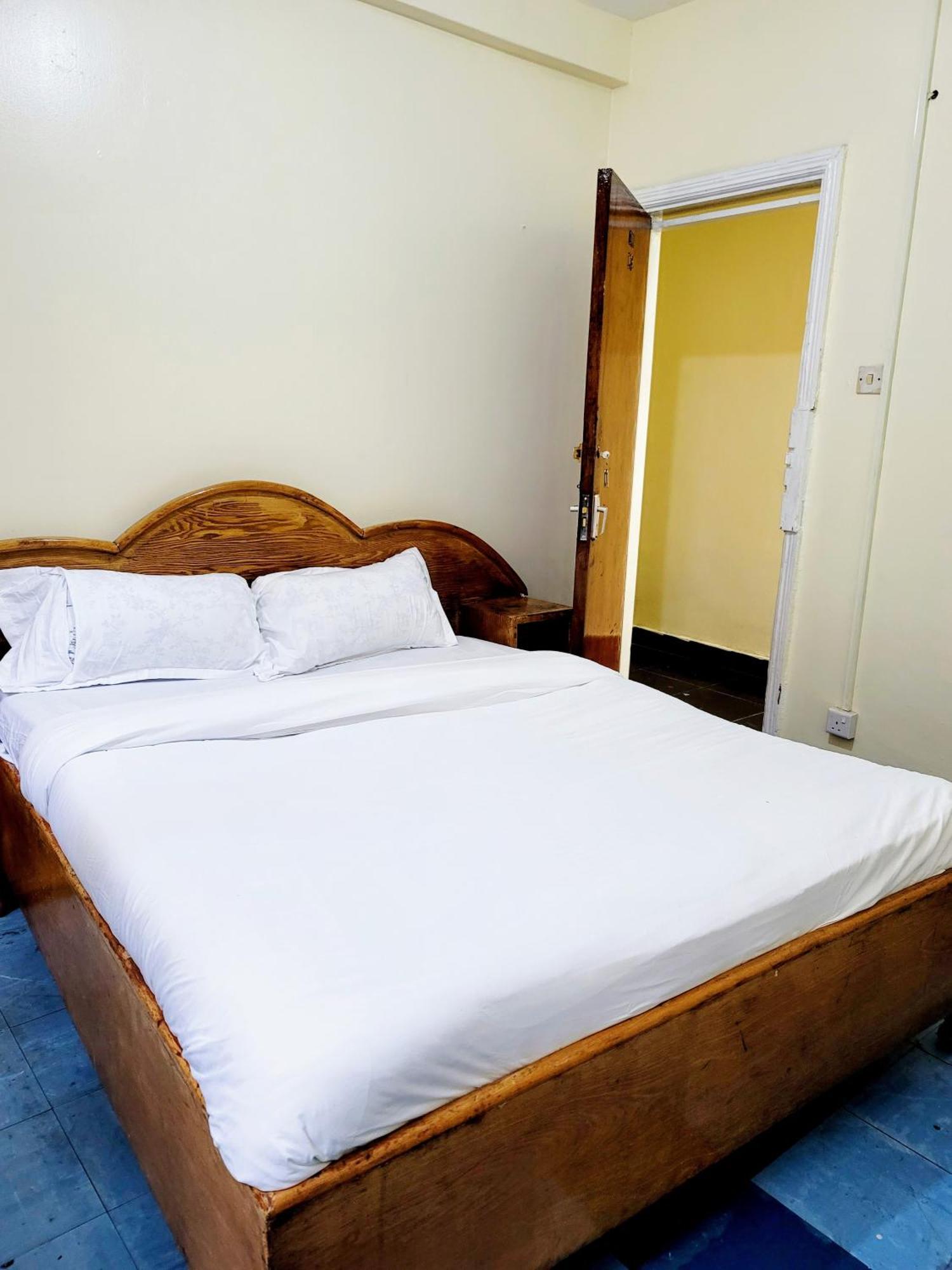 City Breeze Cbd Nairobi Exterior photo